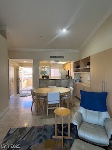 Photo of 230 E Flamingo Road #406, Las Vegas, NV 89169 (MLS # 2743255)