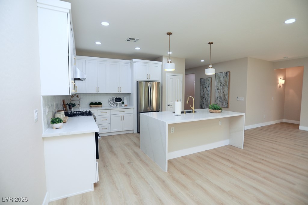 Henderson, Nevada 89044, United States, 2 Bedrooms Bedrooms, ,2 BathroomsBathrooms,Residential,Active,164050