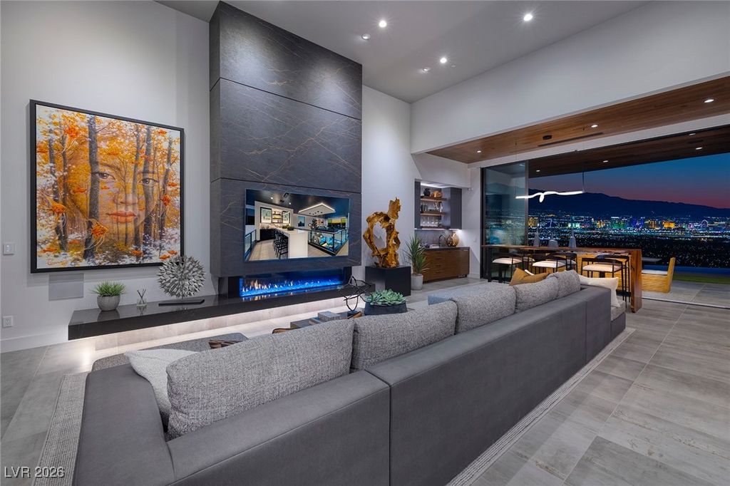 Photo of 525 Overlook Rim Drive, Henderson, NV 89012 (MLS # 2753338)