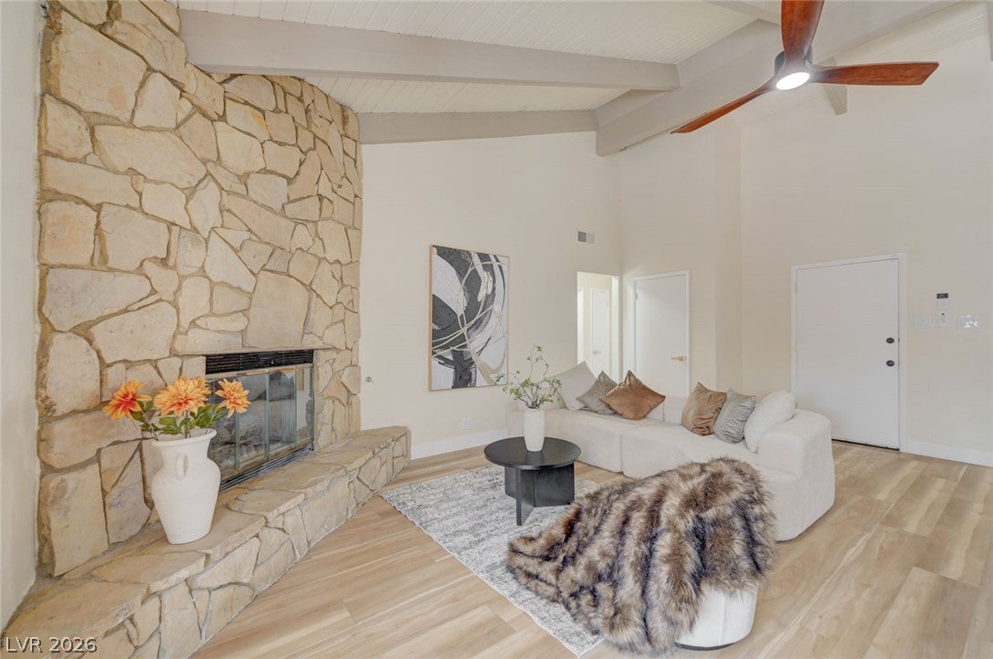3195 Carmelita Circle