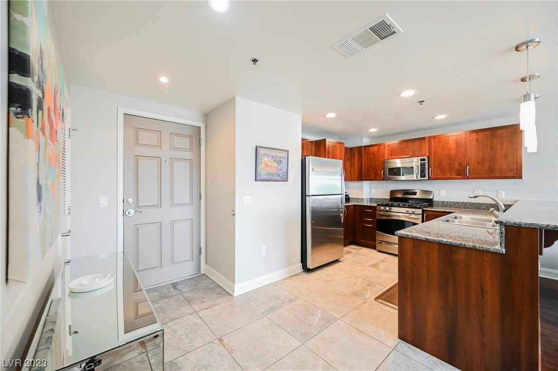 Photo 3 of 69 of 150 Las Vegas Boulevard 1708 house