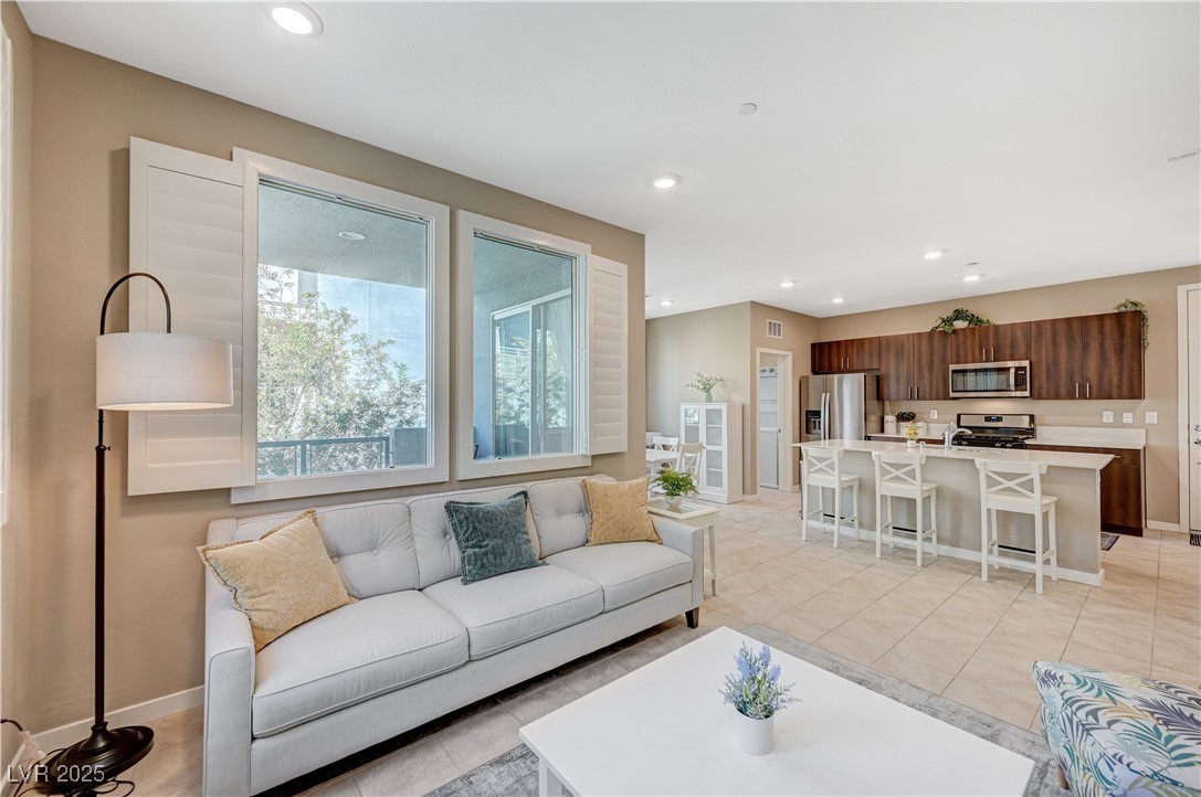 11238 Essence Point Avenue 208