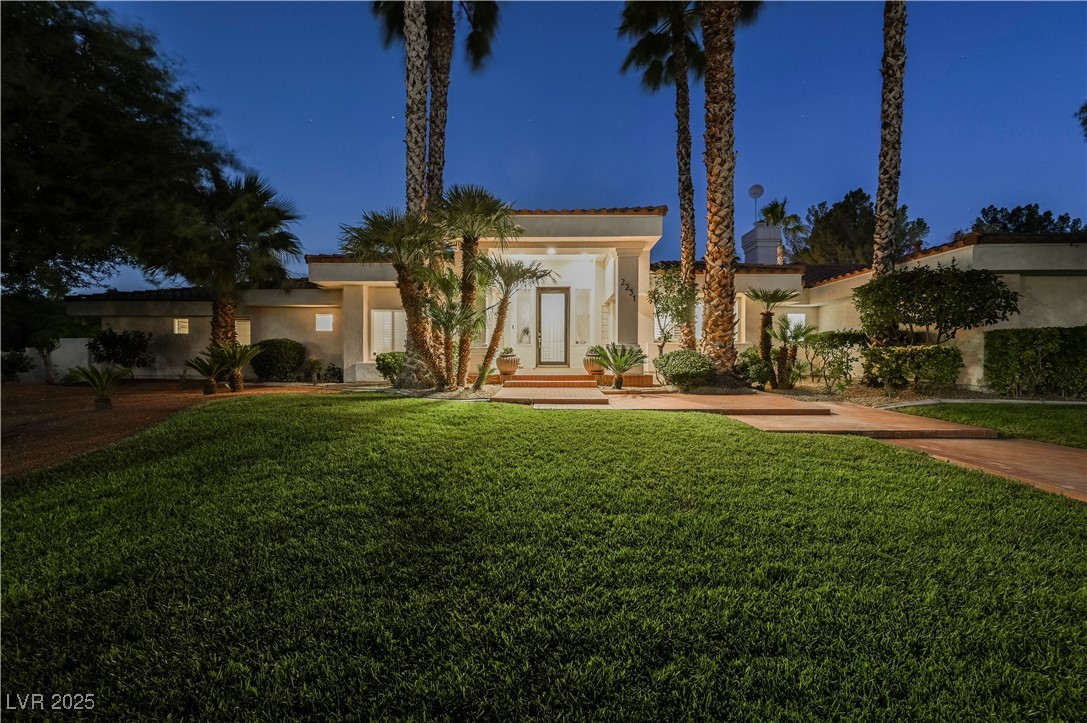 2231 S Tioga Way