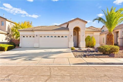 Photo of 1679 Clovercrest Court, Henderson, NV 89012 (MLS # 2739962)