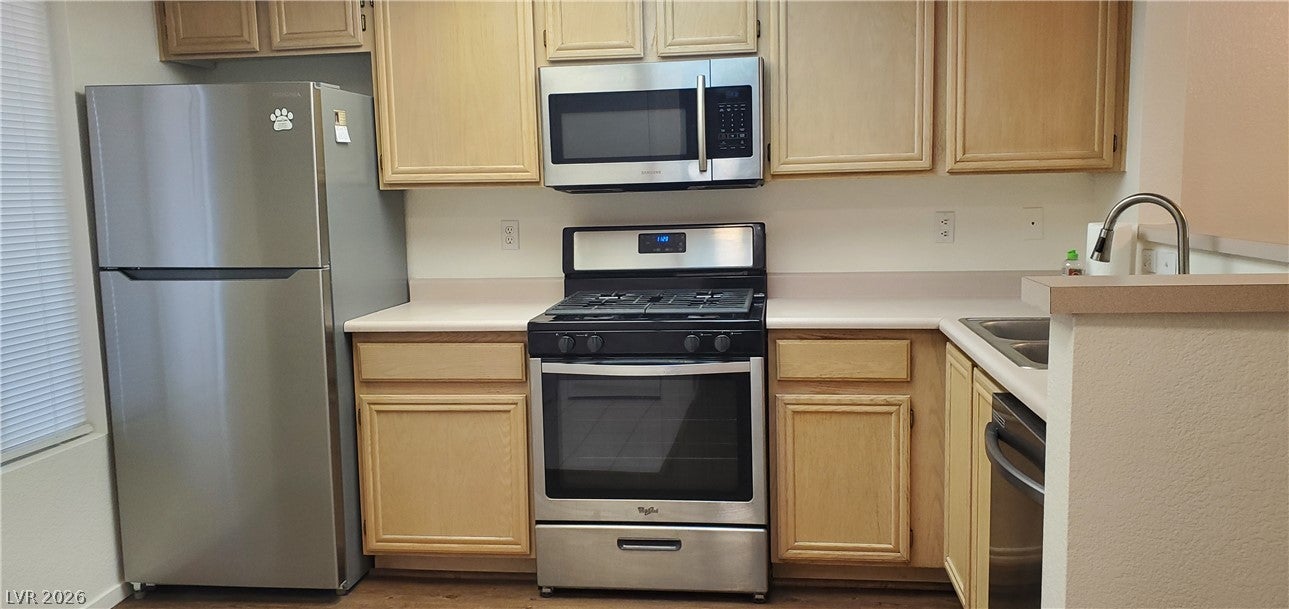 8070 W Russell Road 1123