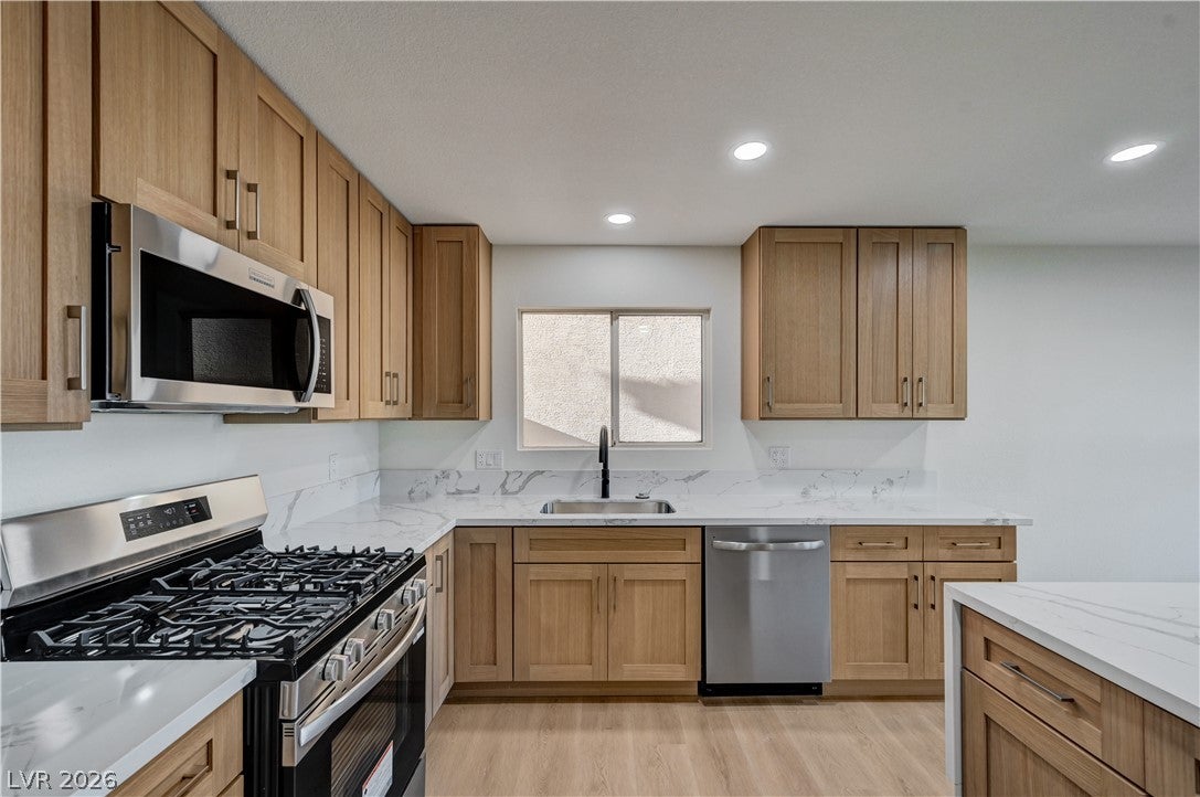 1600 Royal Canyon Drive