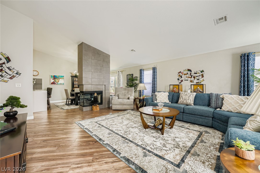 10059 Oak Creek Canyon Avenue