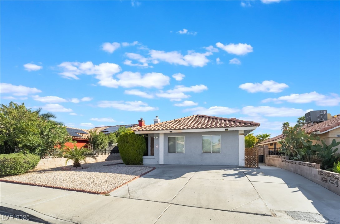 7076 Gunslinger Street