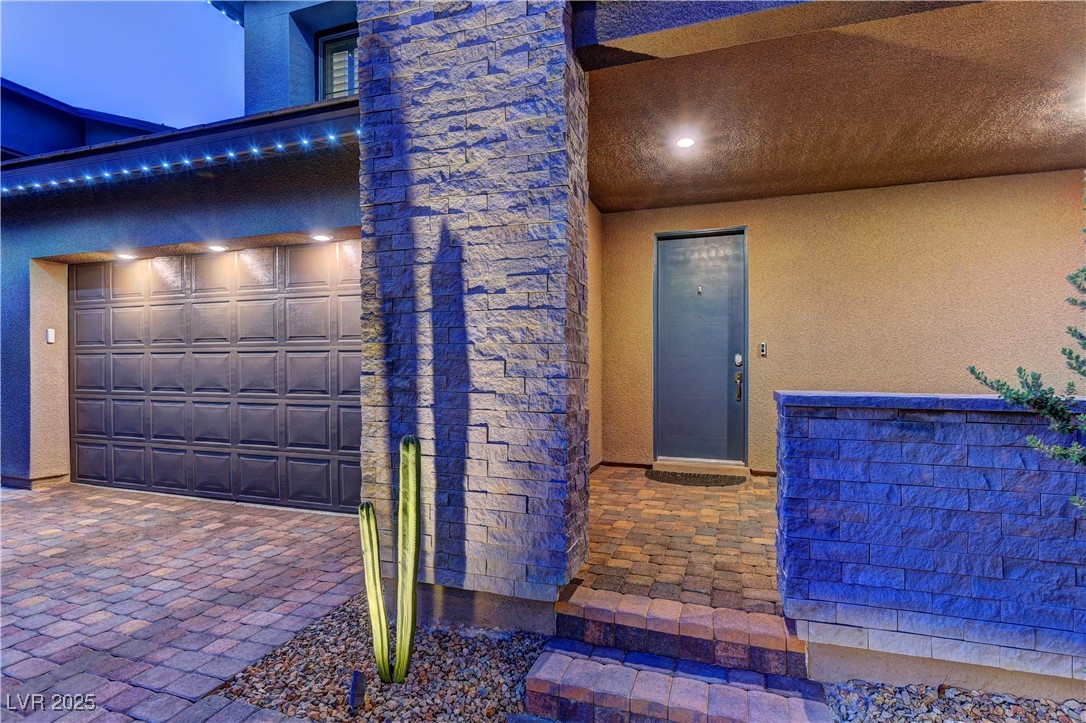 Properties 3 754 Agate Hills Street