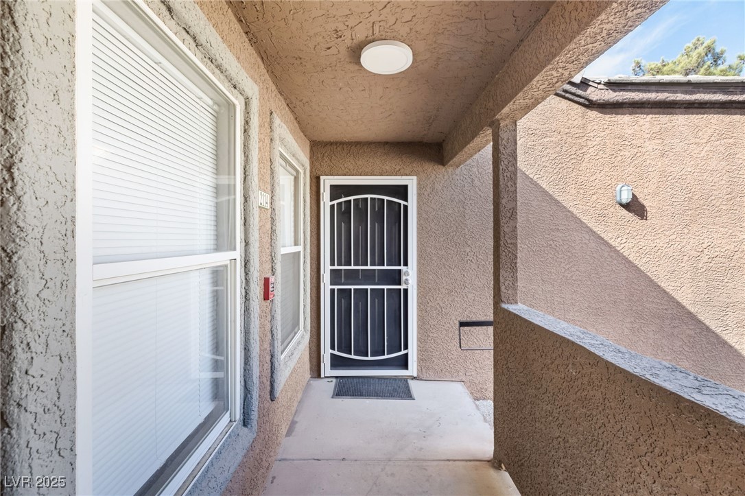Las Vegas, Nevada 89183, United States, 1 Bedroom Bedrooms, ,1 BathroomBathrooms,Residential,Pending,3977