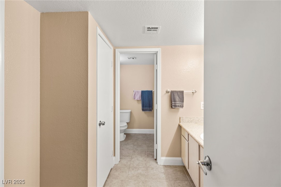 Las Vegas, Nevada 89183, United States, 1 Bedroom Bedrooms, ,1 BathroomBathrooms,Residential,Pending,3977