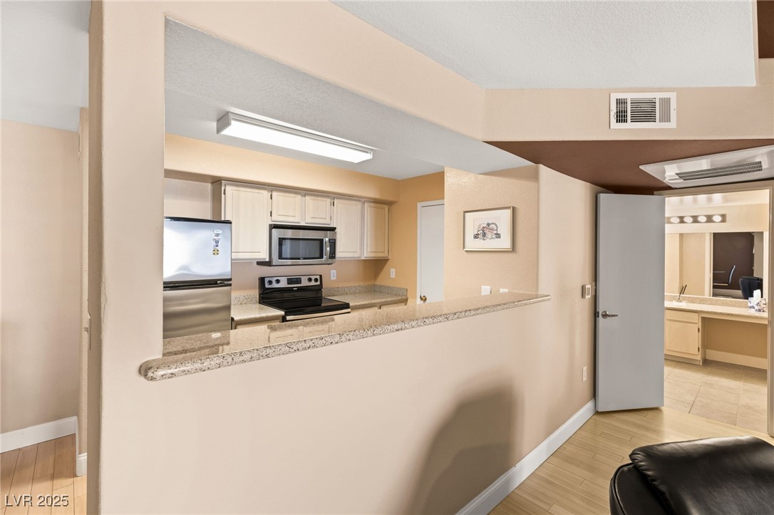Las Vegas, Nevada 89183, United States, 1 Bedroom Bedrooms, ,1 BathroomBathrooms,Residential,Pending,3977
