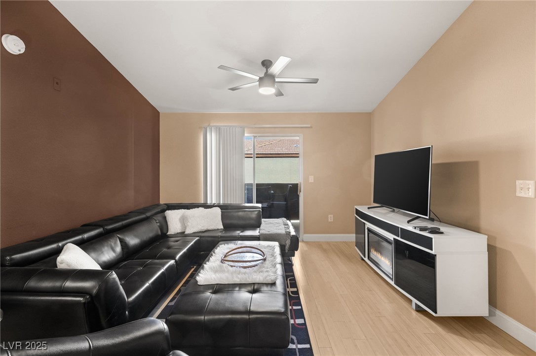 Las Vegas, Nevada 89183, United States, 1 Bedroom Bedrooms, ,1 BathroomBathrooms,Residential,Pending,3977