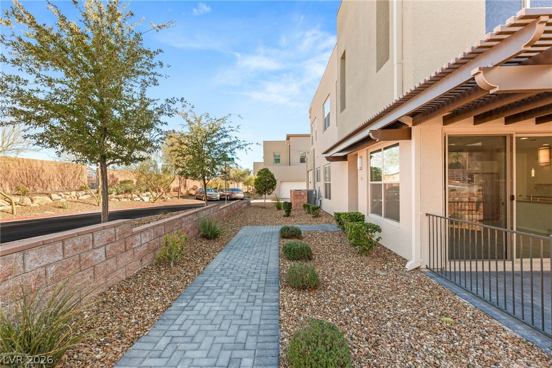 1246 Bow Peak Street 103