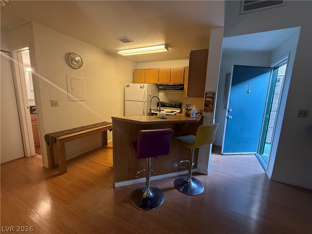 460 Elm Drive 201