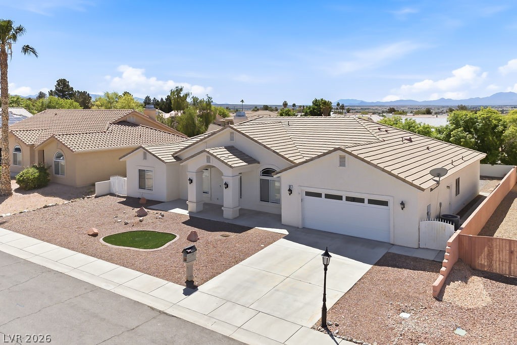 3571 E Vineyard Drive