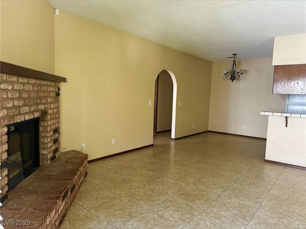 Las Vegas, Nevada 89146, United States, 2 Bedrooms Bedrooms, ,2 BathroomsBathrooms,Residential,Active,81131