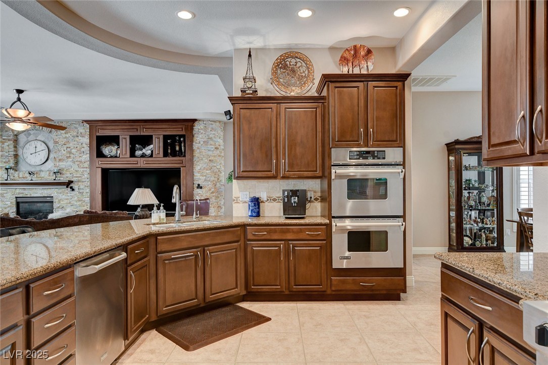 3614 Coventry Gardens Drive, Las Vegas, Nevada image 34