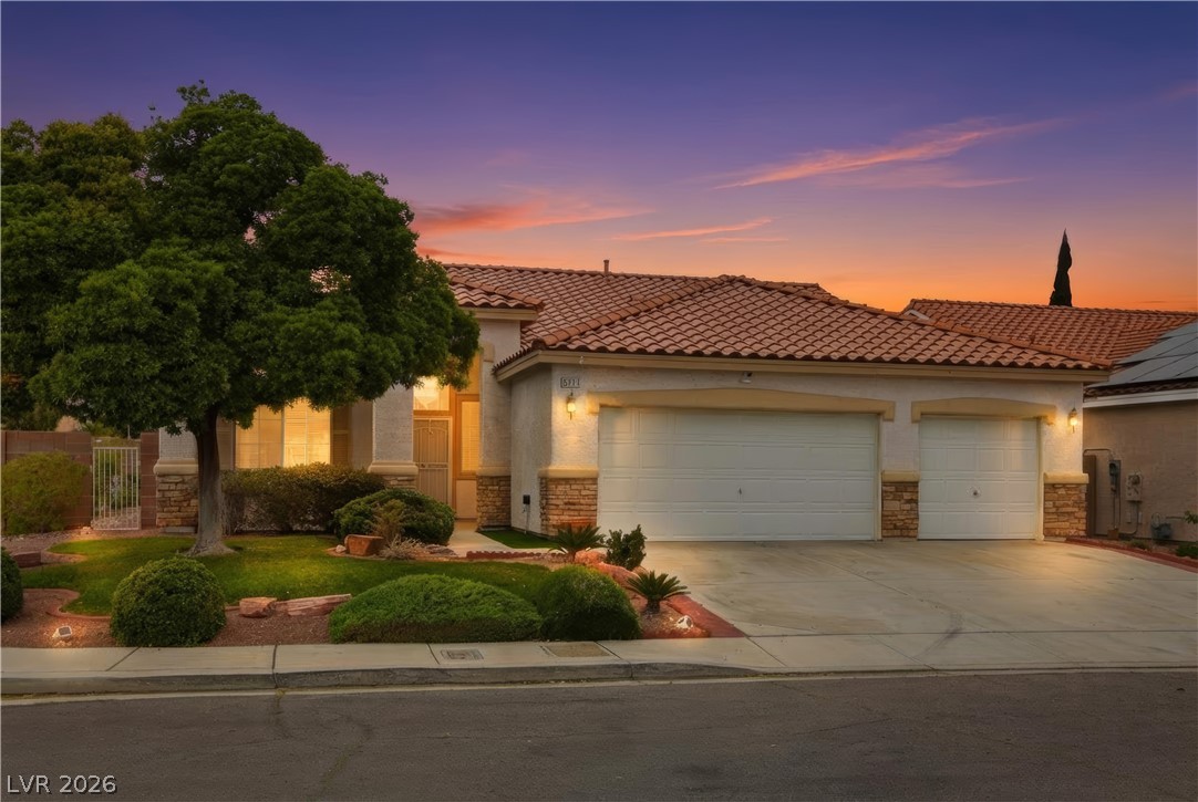 5871 Lost Valley Street