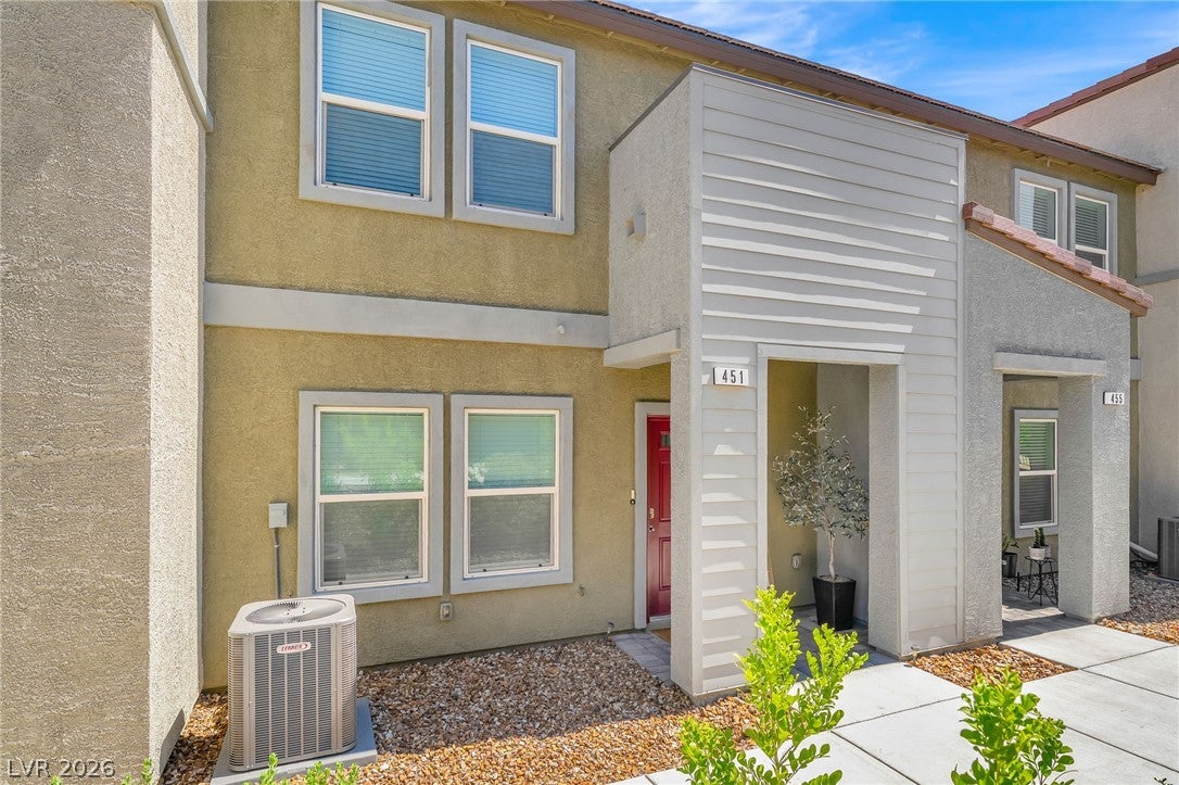 451 Horizon Cove Place