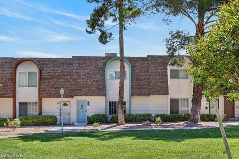 Townhouse For Sale - 3688 Garden South Drive<br/> Las Vegas, NV 89121