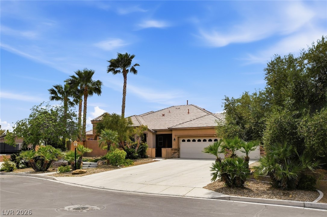 5527 Breecher Avenue