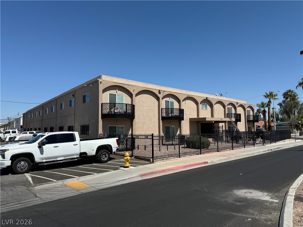 539 E Saint Louis Avenue 206,208