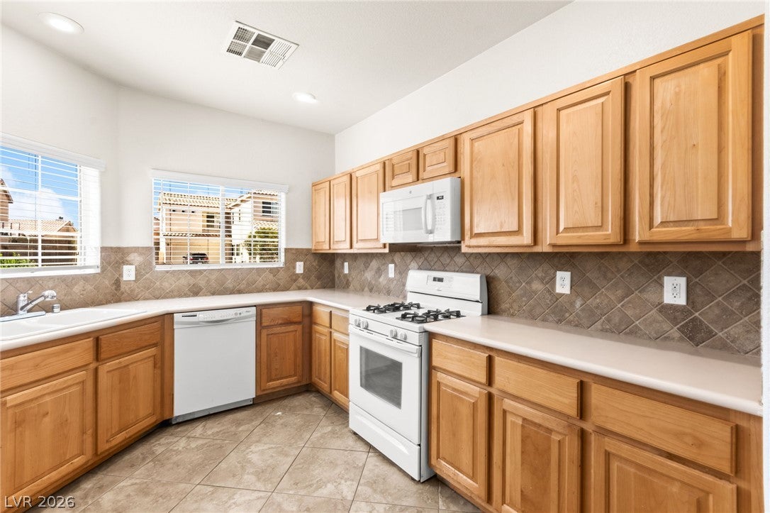 8960 Catfish Stream Avenue