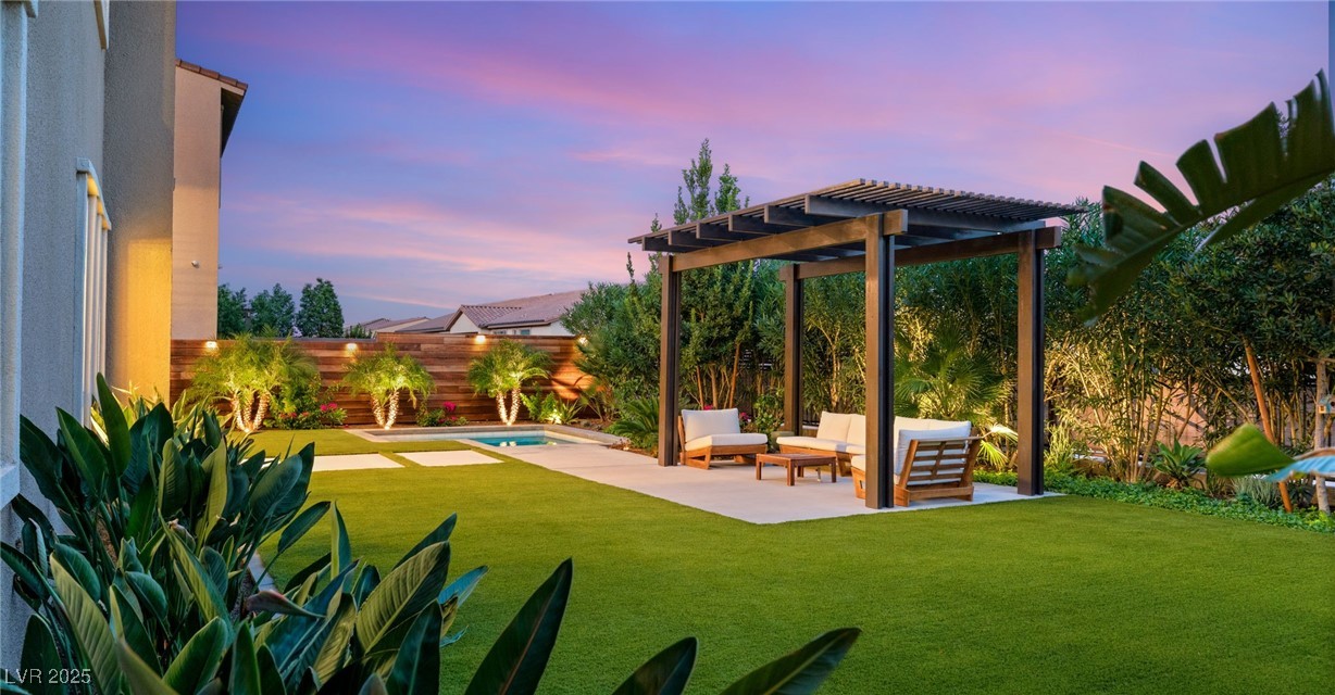 Properties 3 182 Carmel Sky Street