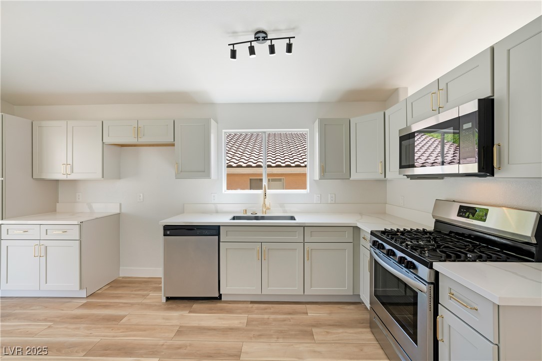 4044 Adelphi Avenue