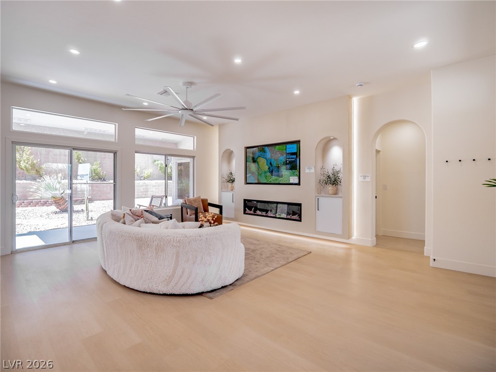 2413 Rockford Street