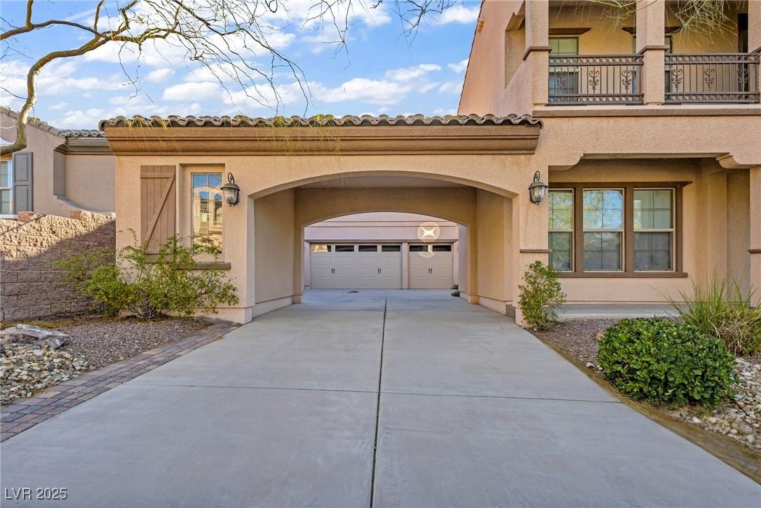 2805 Proust Court