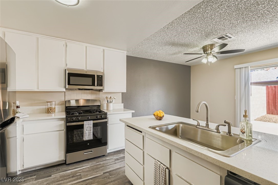 5794 Sea Breeze Avenue