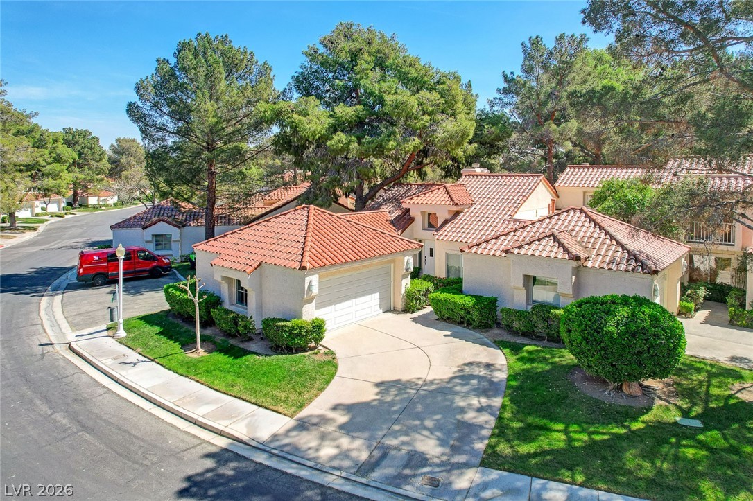 6987 Emerald Springs Lane