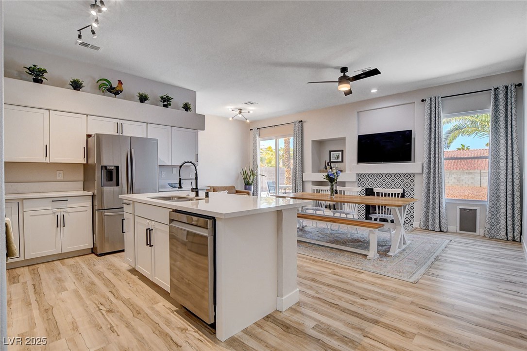 8240 W Gilmore Avenue, Las Vegas, Nevada image 5