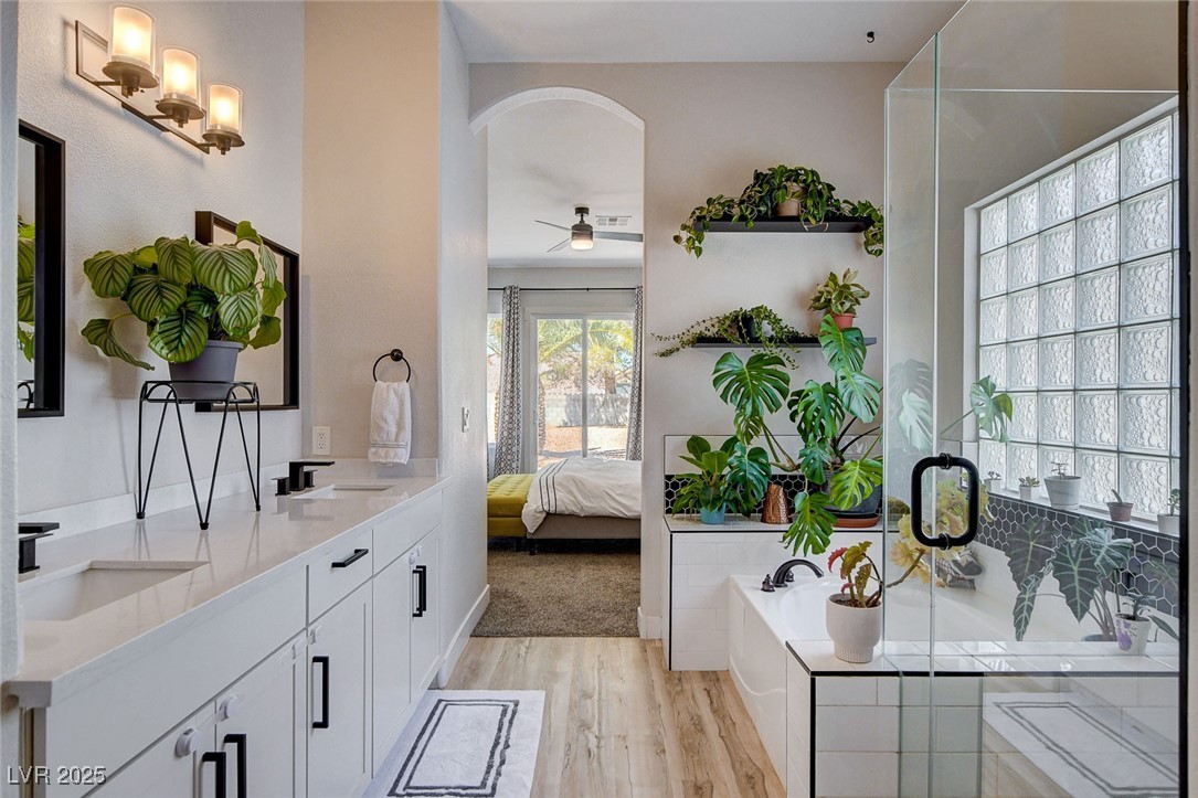 8240 W Gilmore Avenue, Las Vegas, Nevada image 32