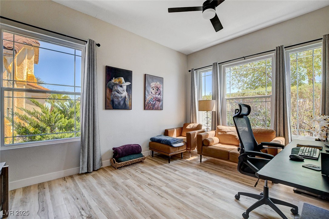 8240 W Gilmore Avenue, Las Vegas, Nevada image 15