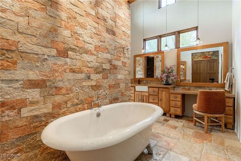 Tiny photo for 1558 Harvard Avenue, Washington, UT 84780 (MLS # 2660030)