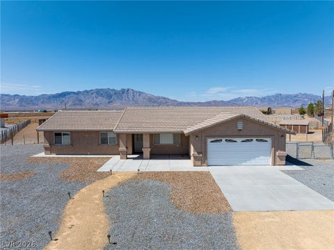 Homes For Sale - 2121 W Labrador Court<br/> Pahrump, NV 89048