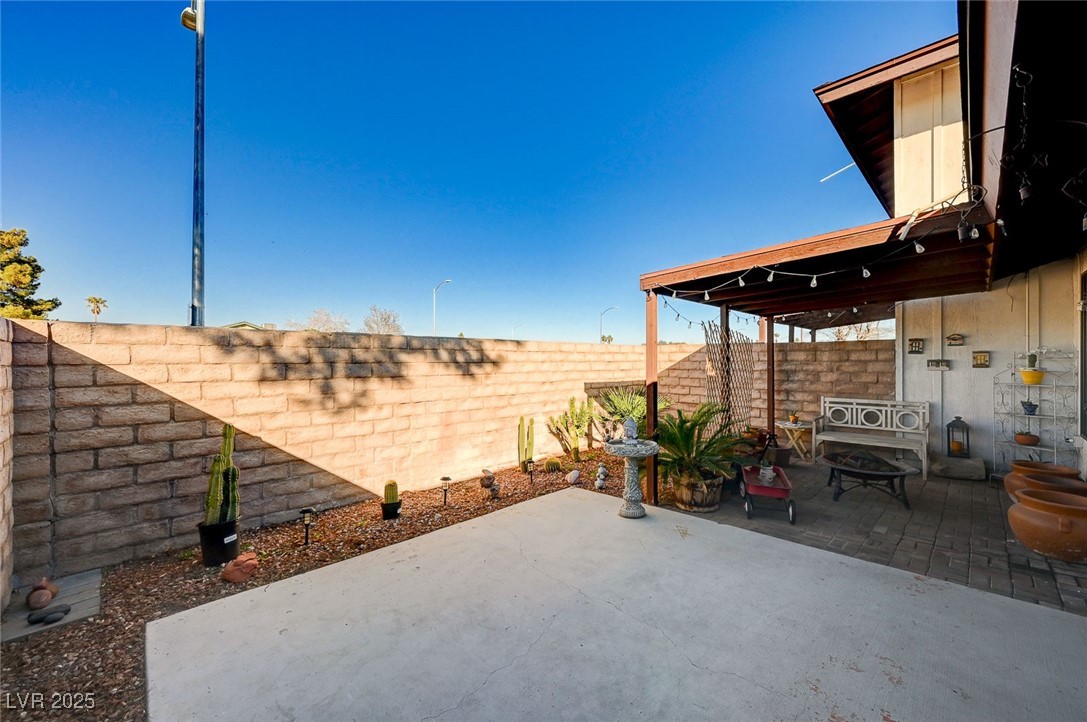 Las Vegas, Nevada 89108, United States, 2 Bedrooms Bedrooms, ,1 BathroomBathrooms,Residential,Active,15380