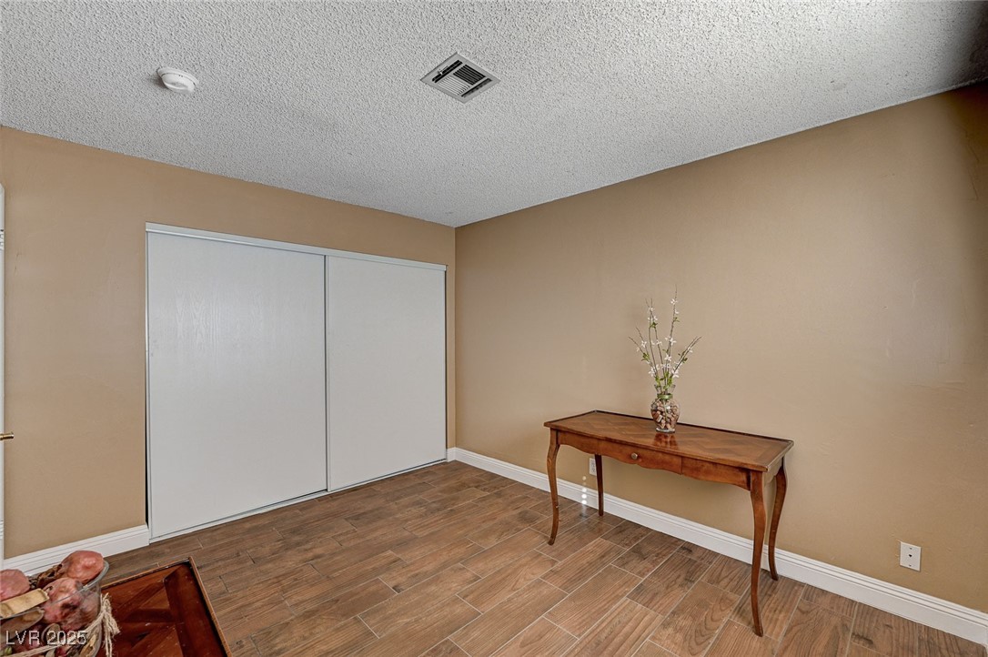 Las Vegas, Nevada 89108, United States, 2 Bedrooms Bedrooms, ,1 BathroomBathrooms,Residential,Active,15380