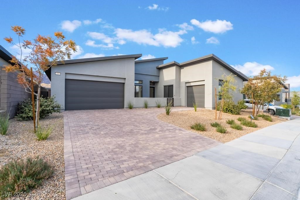 Properties 1 477 Highview Ridge Avenue