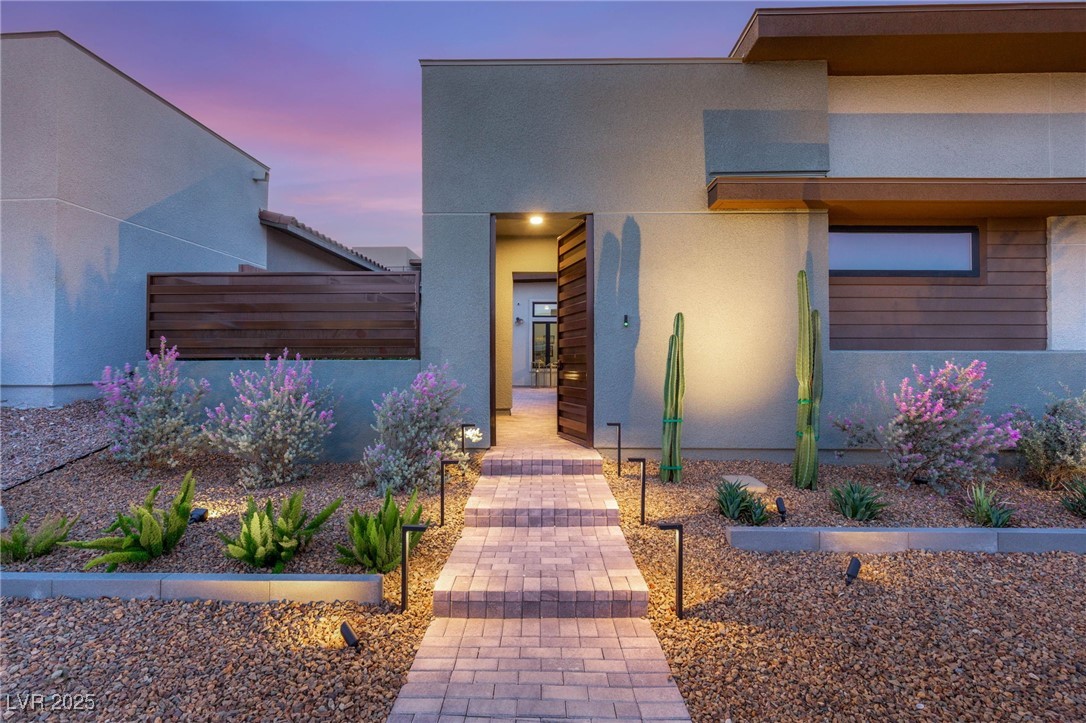Properties 4 445 Cliff Terrace Avenue