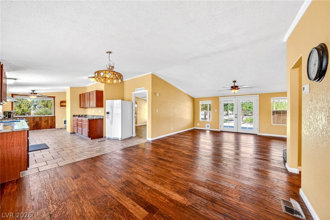 1831 W Horn Road