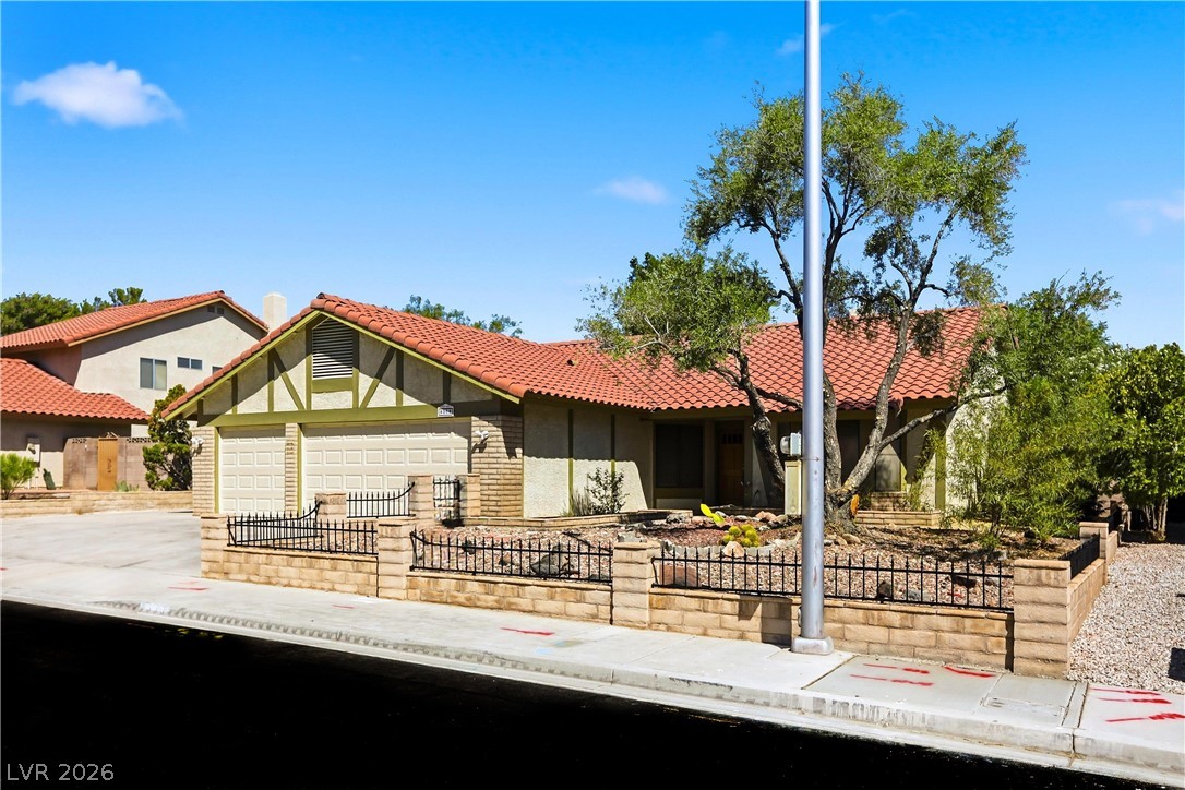 8908 Pesaro Drive