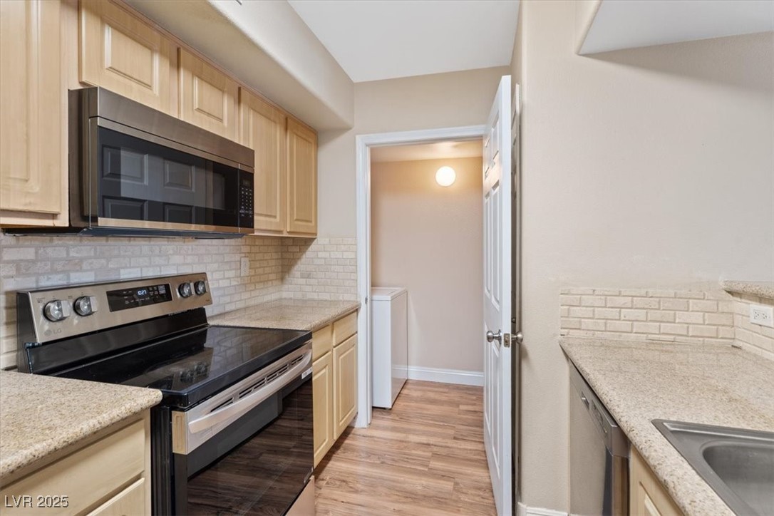 8000 Badura Avenue 2130
