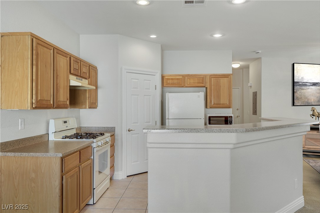 3208 Regal Swan Place 3