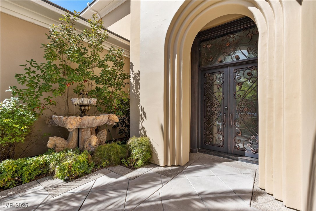 Las Vegas, Nevada 89141, United States, 5 Bedrooms Bedrooms, ,6 BathroomsBathrooms,Residential,Active,90449