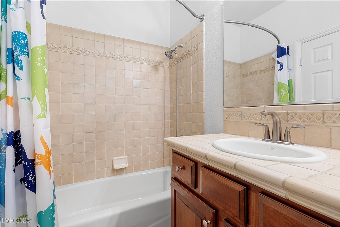 Las Vegas, Nevada 89141, United States, 5 Bedrooms Bedrooms, ,6 BathroomsBathrooms,Residential,Active,90449