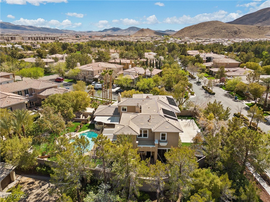 Las Vegas, Nevada 89141, United States, 5 Bedrooms Bedrooms, ,6 BathroomsBathrooms,Residential,Active,90449